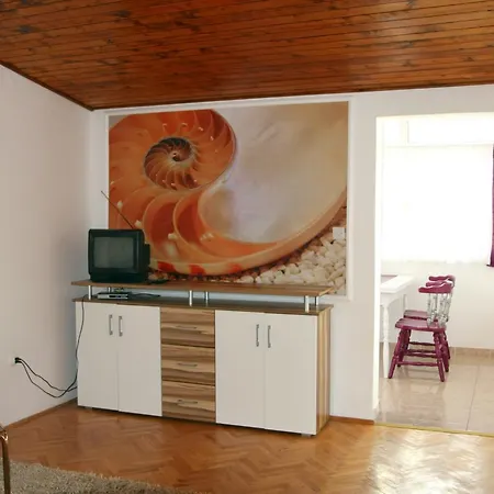 Roso Apartment *